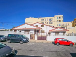 Chalet independiente en venta en Calle Republica Peru